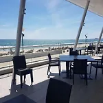 Zenith Hotel 