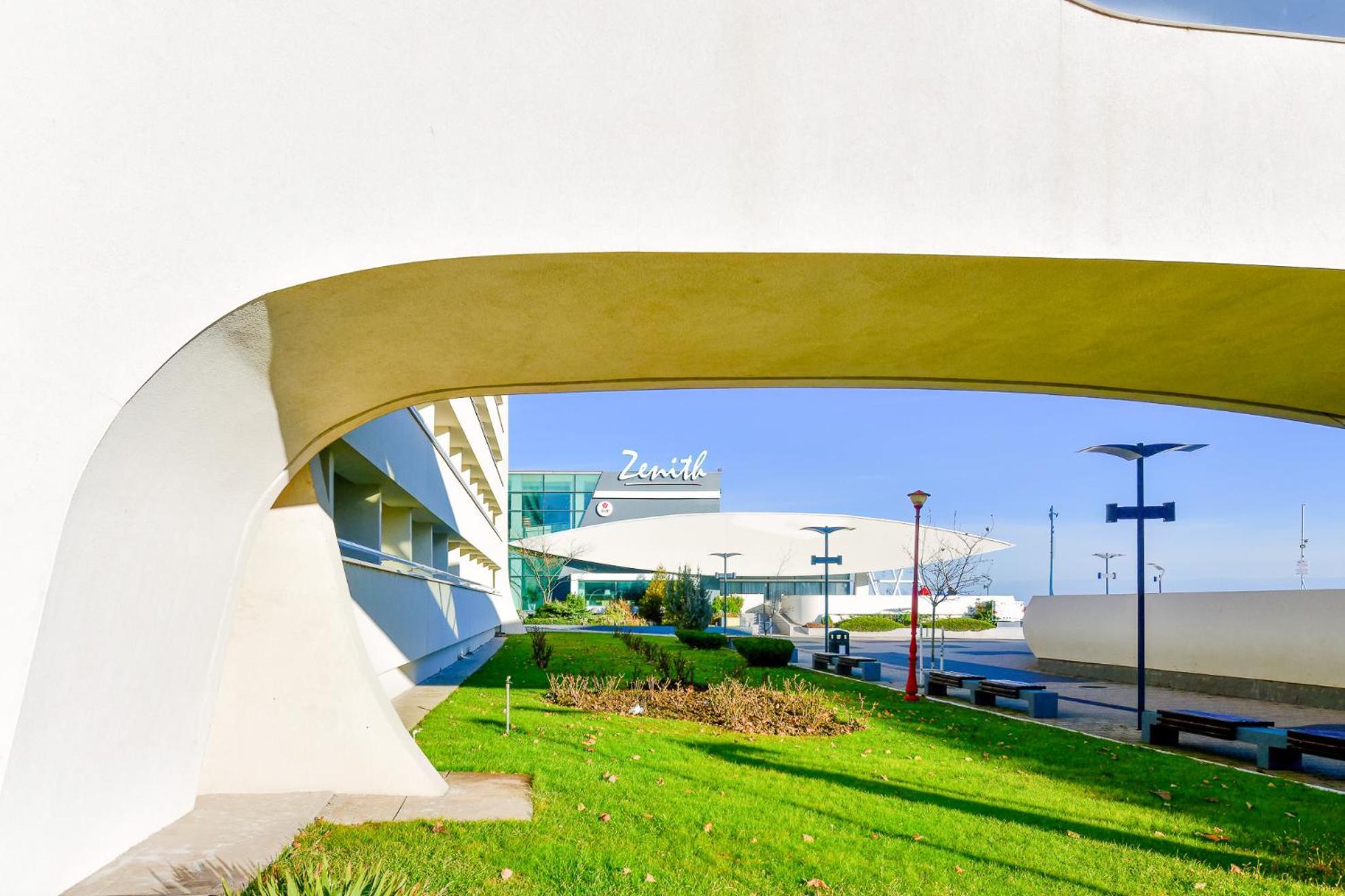 Zenith Hotel